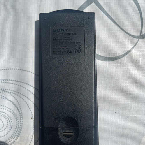 PlayStation 2 remote control, genuine and authentic