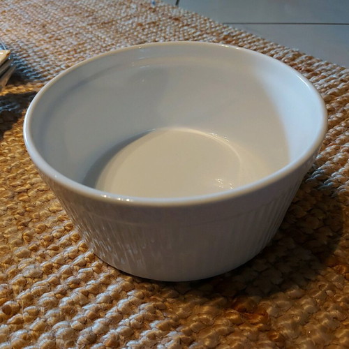 Porcelain oven dish like new