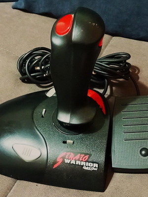 Vintage QuickShot Strato Warrior QS-216 joystick and accelerator pedals like new for PC