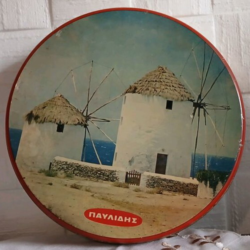 Pavlidis chocolate box used, old 21cm from 1960s