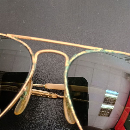 Vintage Ray Ban men's sunglasses used, gold with case