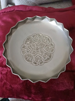 Silver-plated bowl used, diameter 18.5 cm