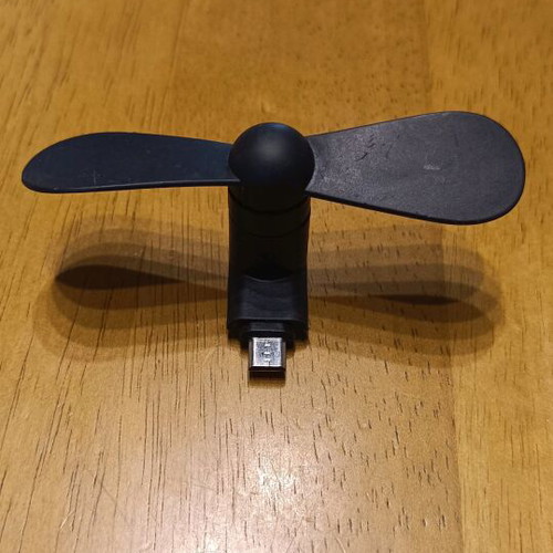 Mobile fan like new with micro USB connector