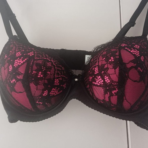 Push up bra καινούργιο με δαντέλα και μπανέλα, νούμερο 75Β, μαύρο και ροζ