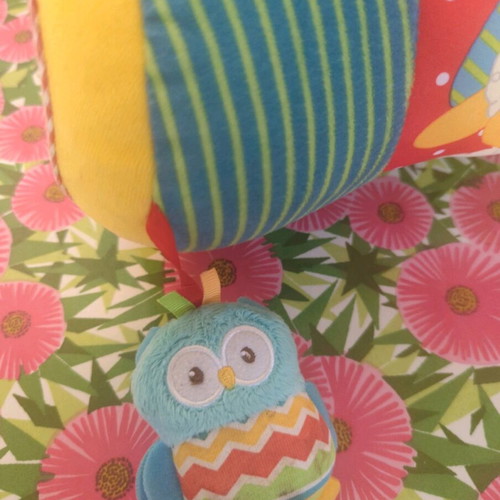 Interactive early learning toy for baby sensory development