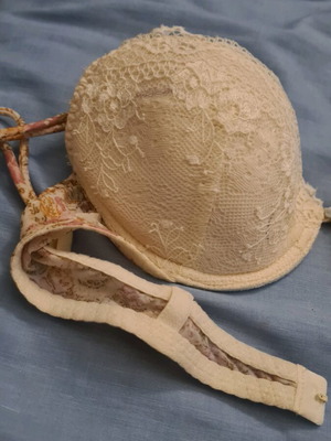 Intimissimi bras like new, pack of 2, sizes 70 75 B
