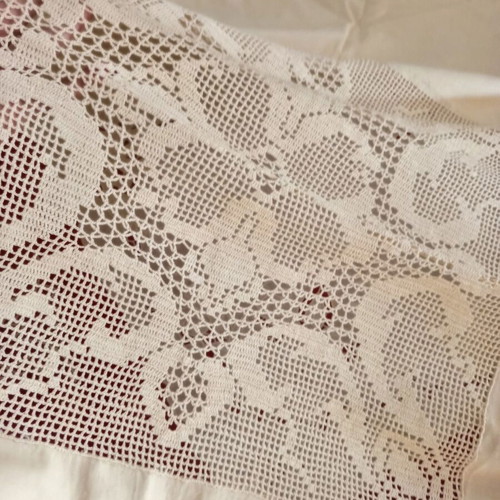 Handmade Beige Tablecloth with Crochet and Azur, like new, 193x188 cm
