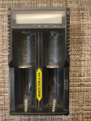 Nitecore Φορτιστής Μπαταριών UM20 Με Σημάδια Χρήσης