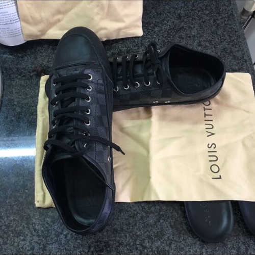 Louis Vuitton sneakers size 45 like new, black