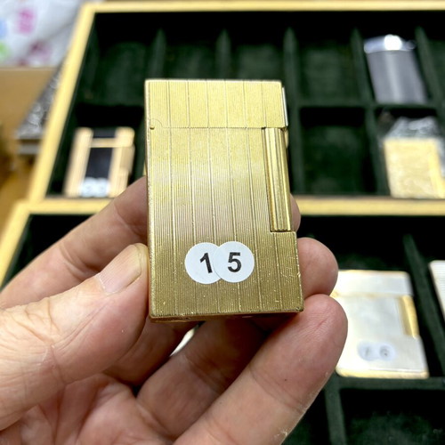 DuPont N15 gold lighter used, vintage