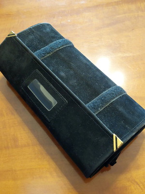 Leather jewelry presentation case like new, black