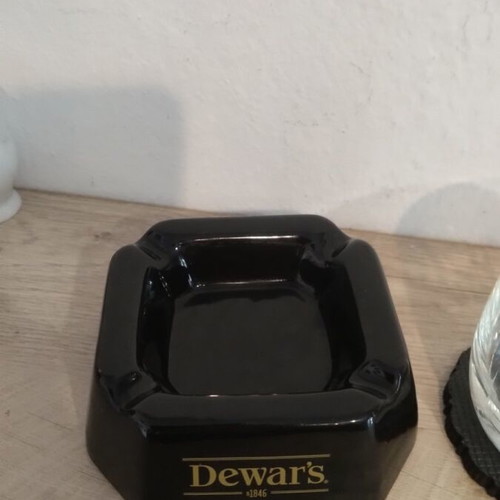 Dewar's ashtrays like new, set of 2