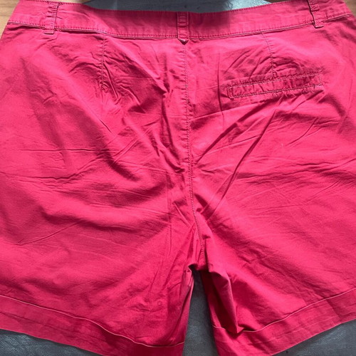 The Sort women's chino shorts XL used, red