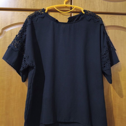 Black blouse like new, size XL