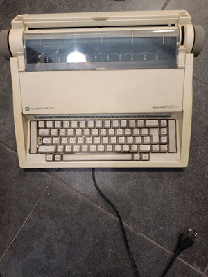 Triumph Adler electric typewriter used, in good condition