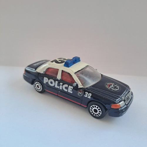 Miniaturh Police Car Ford Crown Victoria Realtoy #32, vintage 2000s