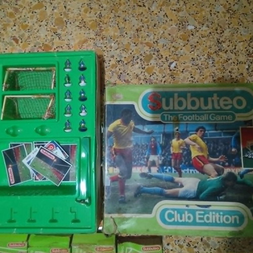 Subbuteo Club Edition used collection with 6 teams and accessories
