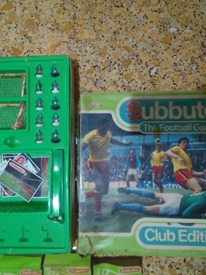 Subbuteo Club Edition used collection with 6 teams and accessories
