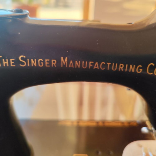 Singer Featherweight 221 sewing machine