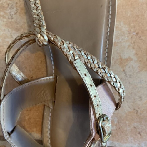 Accessorize gold leather sandals, size 38