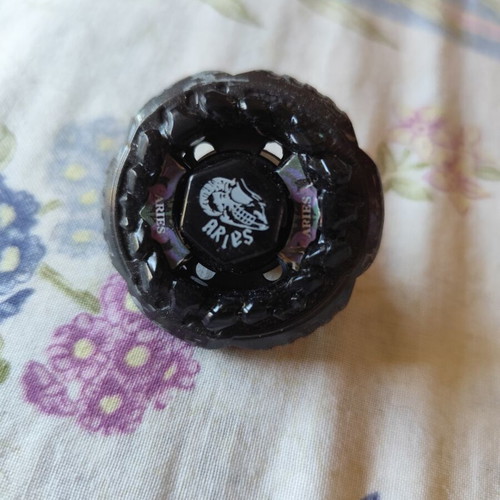 Beyblade Aries like new