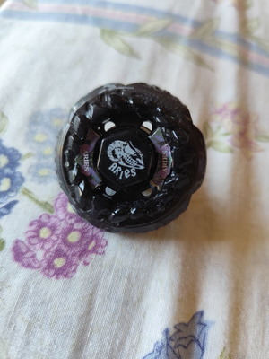 Beyblade Aries like new