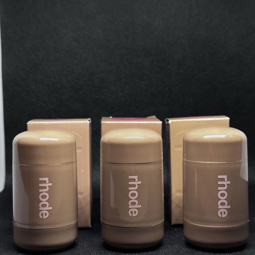 Rhode Pocket Blush new unused