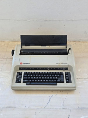 Olympia electric typewriter used