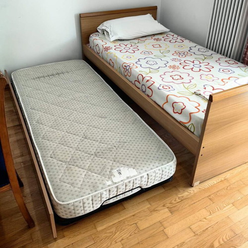 Children's bedroom set like new with bookshelf, desk and two single beds