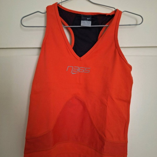 Nike Dri Fit women's sports top with built-in bra, like new