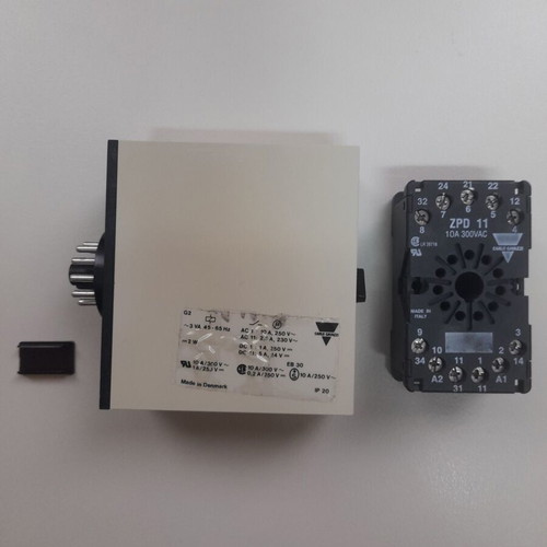 Ενισχυτής φωτοκυττάρων Carlo Gavazzi S 1420 156 230 σαν καινούργιο με βάση για ράγα