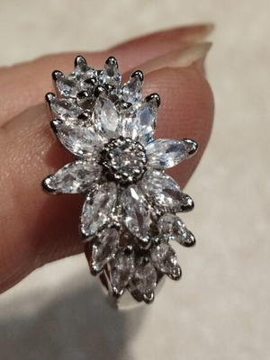 Zircon stone ring Elegance silver, like new