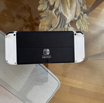 Nintendo OLED Edition конзола като нова с 5 игри и калъф за носене