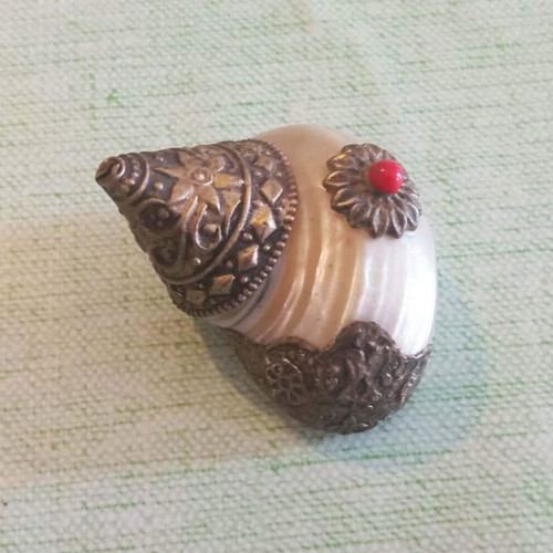 Shankha παραδοσιακά τελετουργικά κοχύλια σαν καινούργιο από Θιβέτ ή Νεπάλ