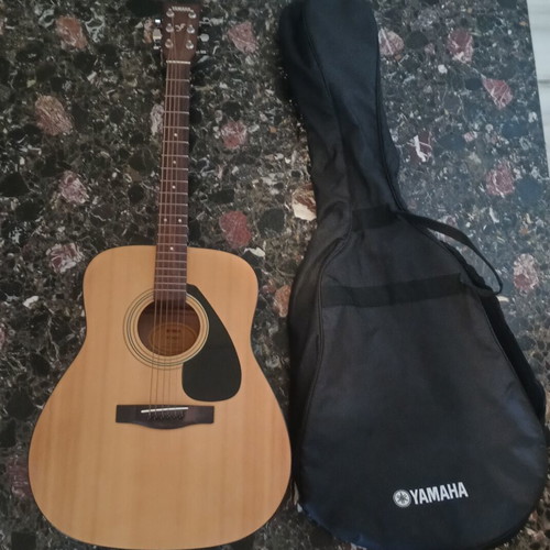Yamaha F-310 Acoustic Guitar new, natural finish