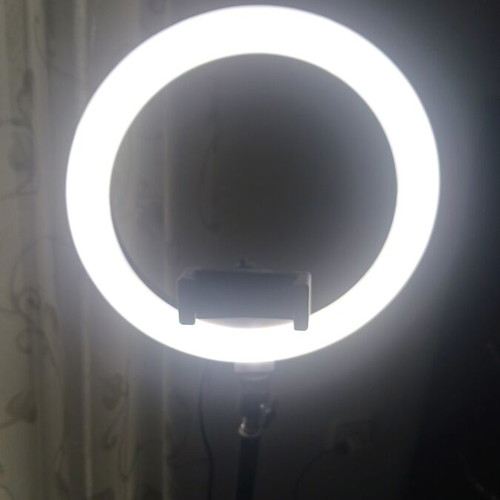 Professional Ringlight new with 3 light styles and adjustable brightness