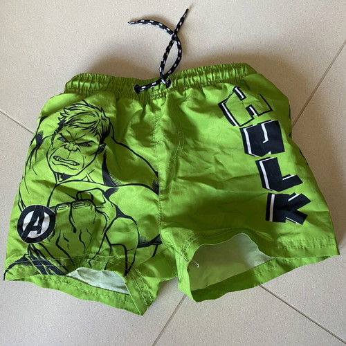 Boy's swimwear like new, age 4