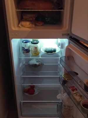 Refrigerator two-door 1.40m height x 0.55m like new