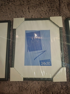 Wall frames like new, pack of 3, 24x30 cm