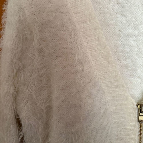 White cardigan with gold zipper and fluff new, size S
