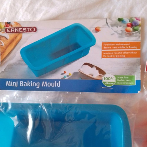Silicone baking molds new, set of 2 pieces