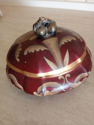 Decorative item like new