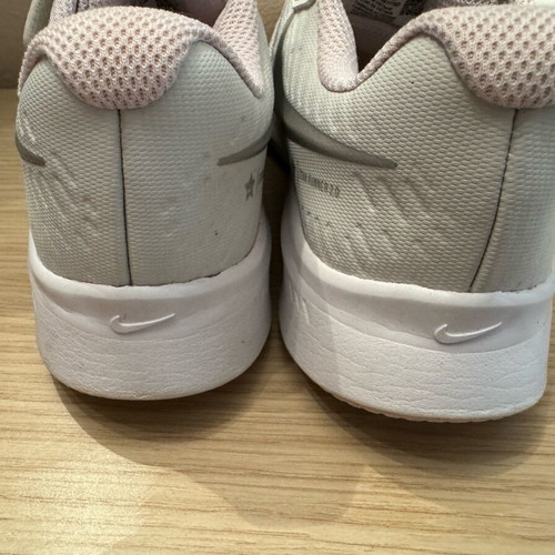 Nike kids shoes used, size 30