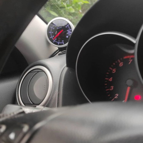 Defi Oil Pressure Gauge like new, universal fit