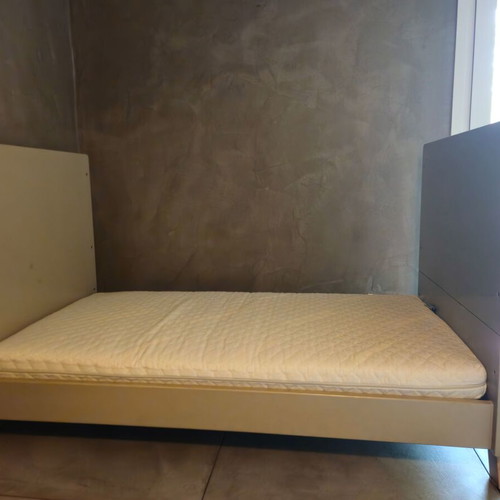 Casababy Oslo Convertible Baby Cot and Greco Strom Erato Mattress like new