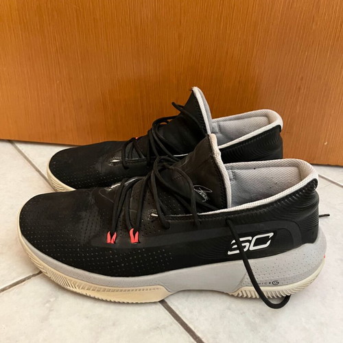 Under Armour Curry SC basketball shoes, black