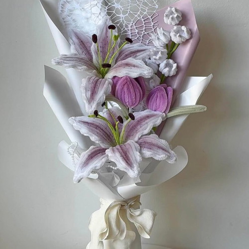 Bouquet of large tiger lilies and tulips made to order