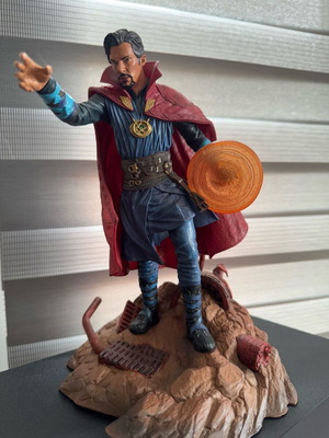 Doctor Strange Infinity War φιγούρα Diamond Select σαν καινούργιο, 23cm