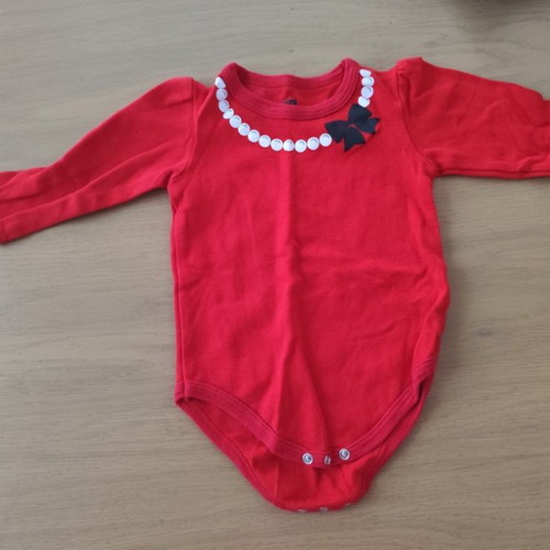 Baby Long-Sleeve Romper HB 9 to 12 Months like new