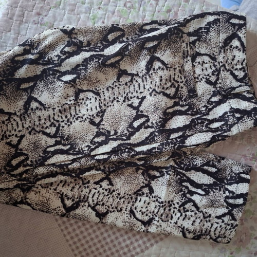 Satin lightweight pants like new, sizes S and M